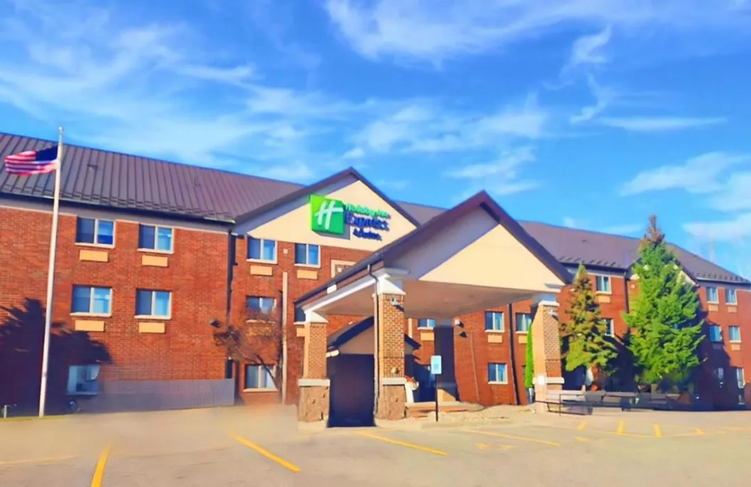 Holiday Inn Express Hotel & Suites St. Paul - Woodbury By Ihg-1
