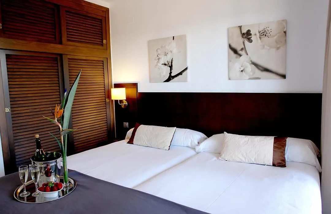Palmera Beach-1