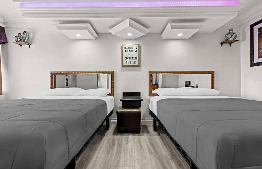 Rodeway Inn Santa Ana - Garden Grove-1