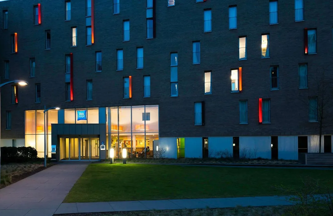 Ibis Budget Brugge Centrum Station-1