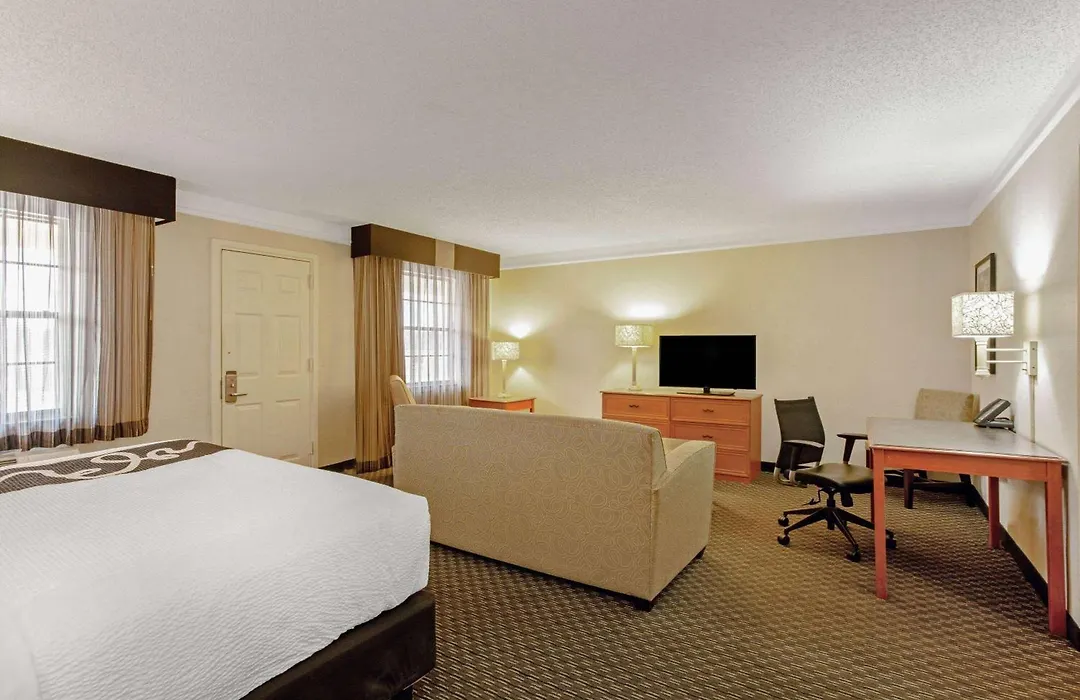 La Quinta Inn By Wyndham And Conference Center San Angelo-1