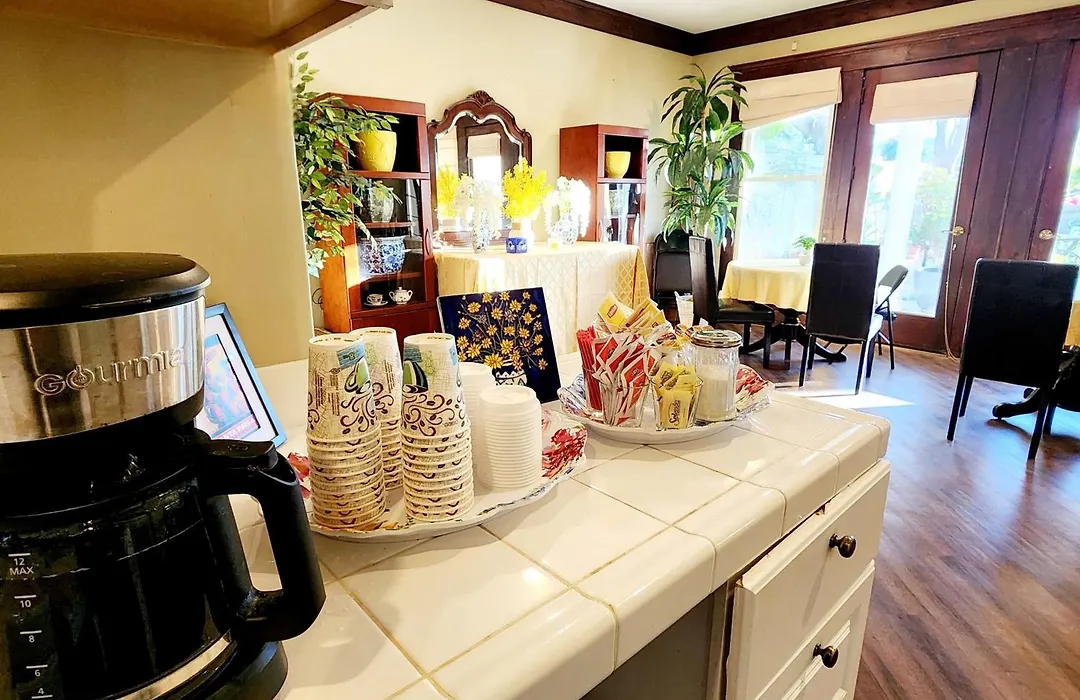 Santa Paula Inn-1