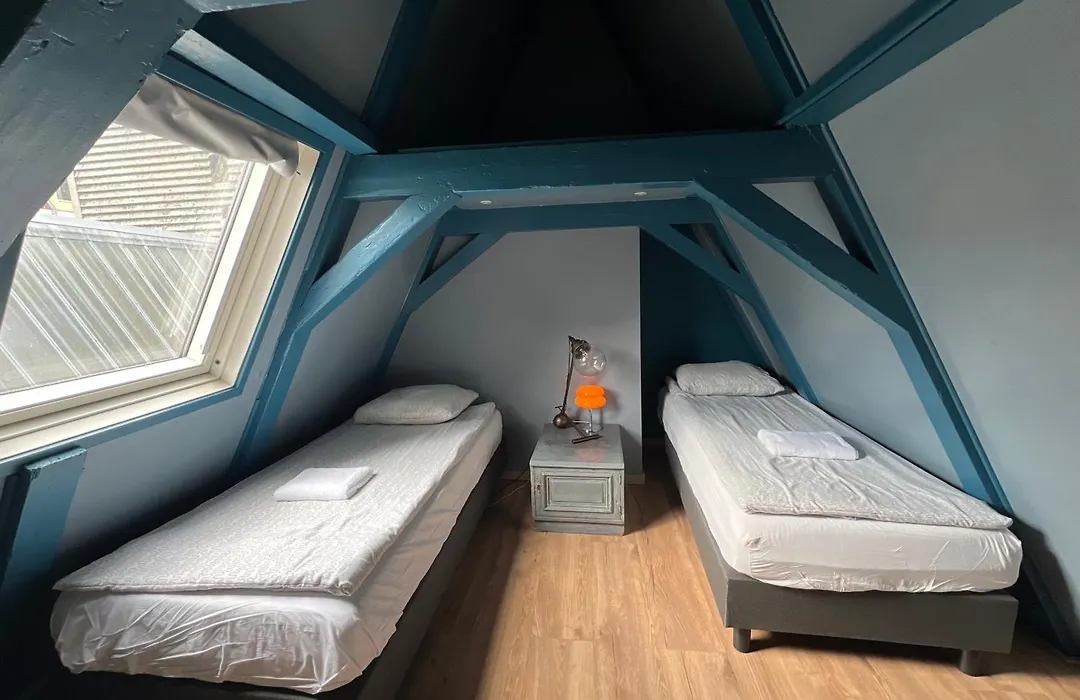 Nes B&B-1