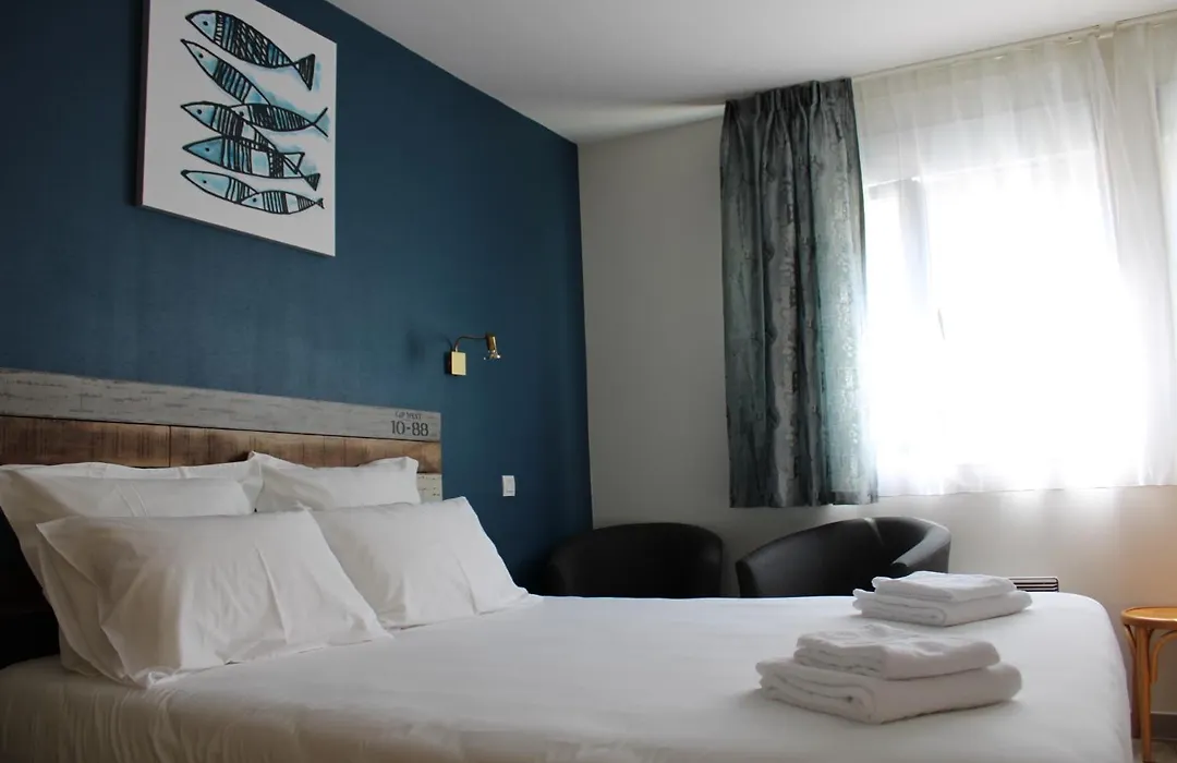 Hôtel Le Rivage vue sur mer - LOGIS - Châtelaillon-plage-1