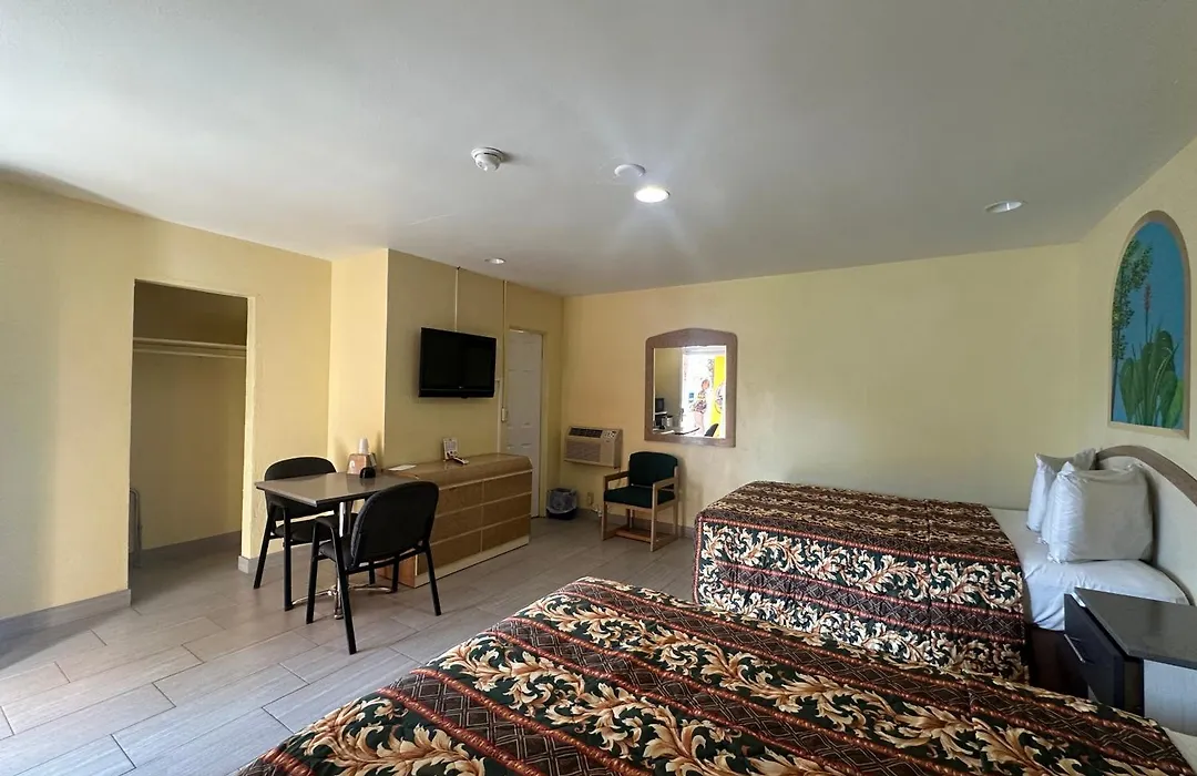 Super Inn By Oyo Daytona Beach Near Airport-1