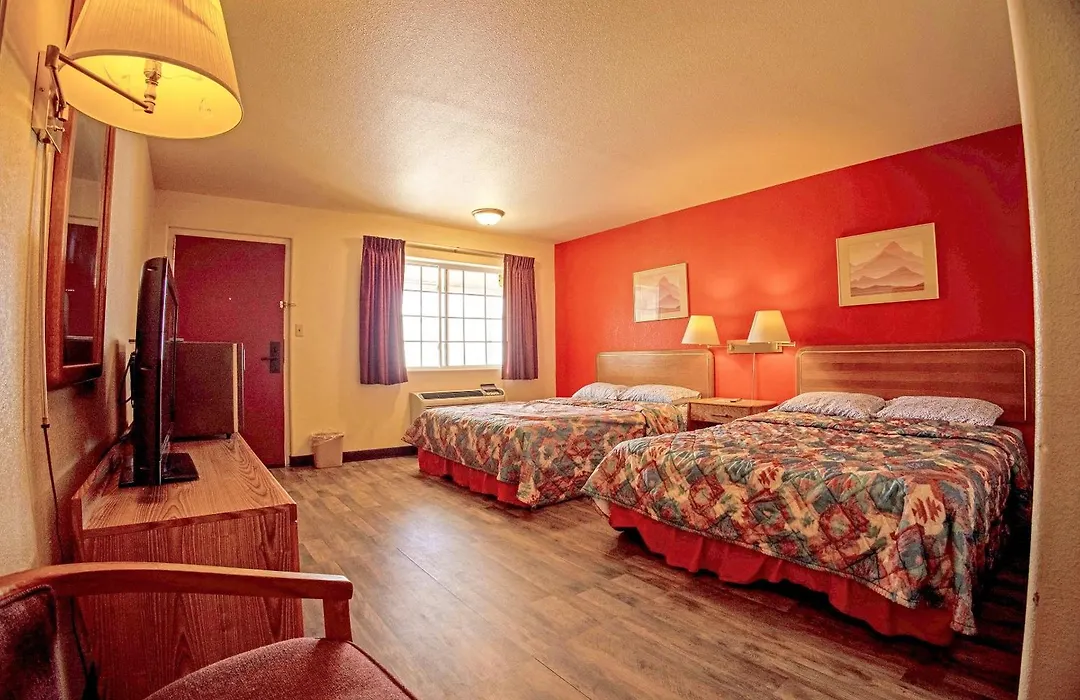 Holiday Motel Lordsburg I-10-1