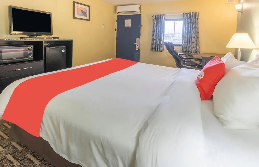 Oyo Hotel Knoxville Tn Cedar Bluff I-40-1