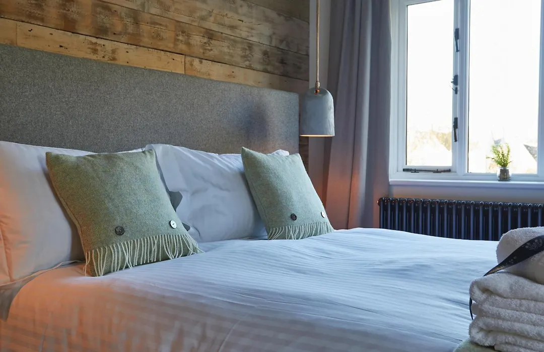 Wild Thyme & Honey - Cirencester-Cotswolds-1