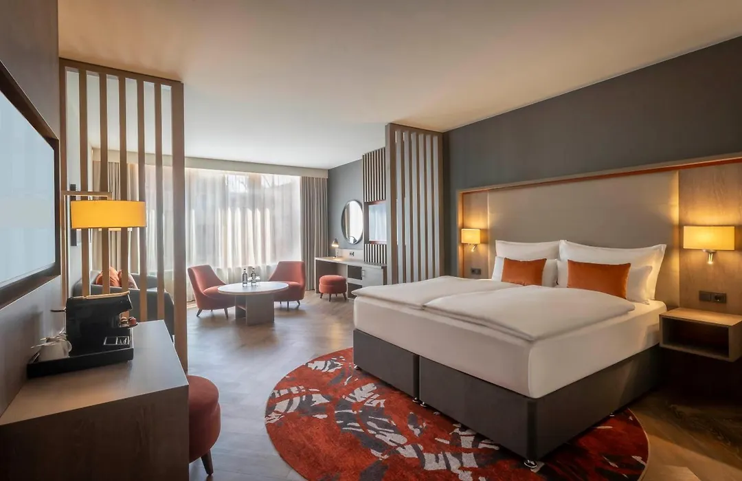 Clayton Hotel Duesseldorf City Centre-1