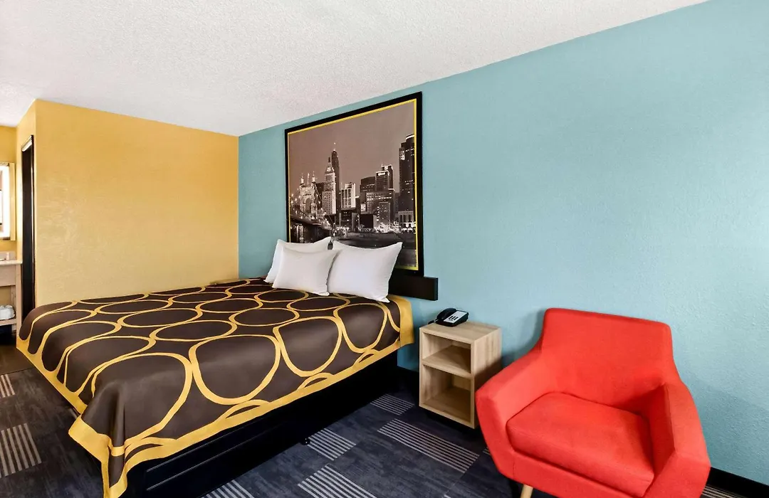 Super 8 By Wyndham Vandalia/Dayton International Airport-1