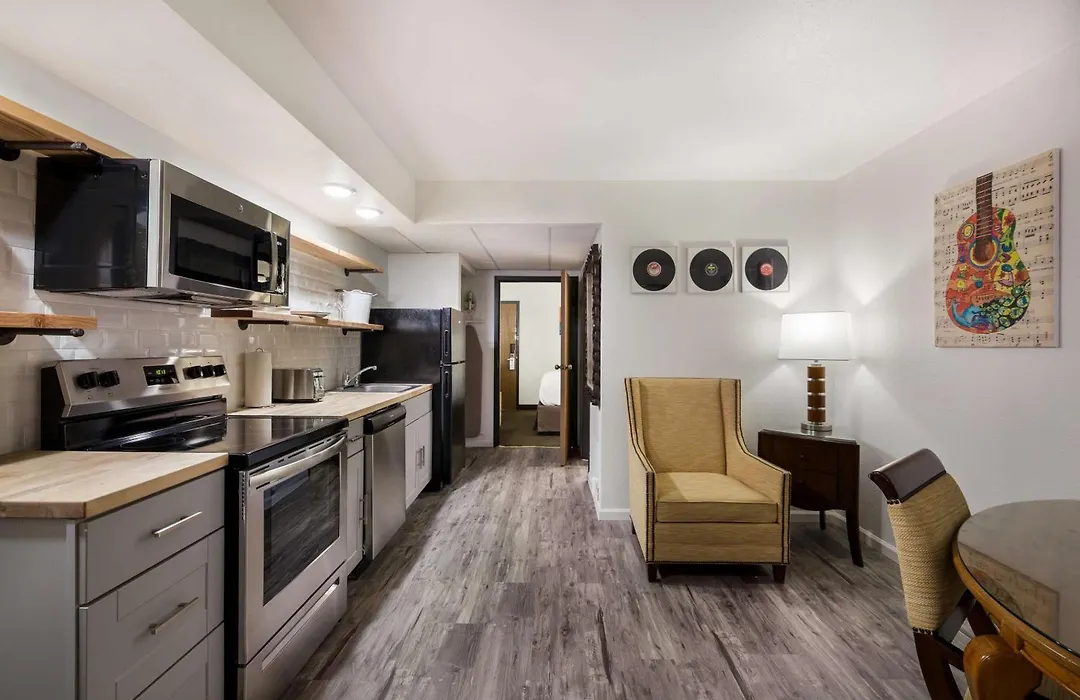 Revel Hotel Minot - Surestay Collection By Best Western-1