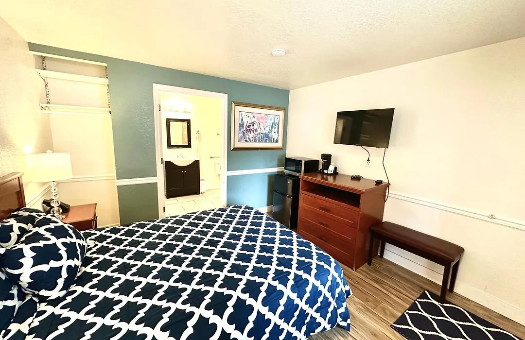 Belfair Motel-1