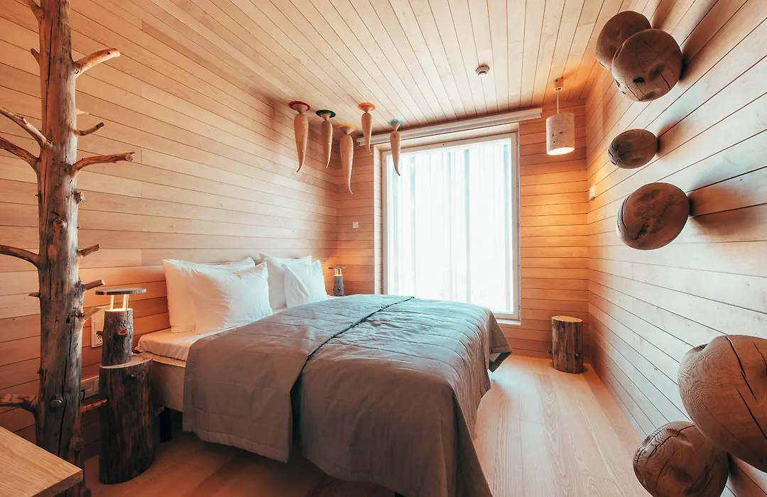 Hotel Ax-1