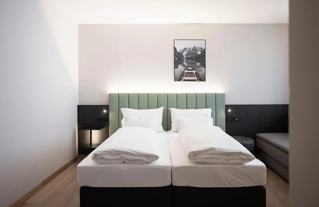 Hotel Goldenes Schiff-1
