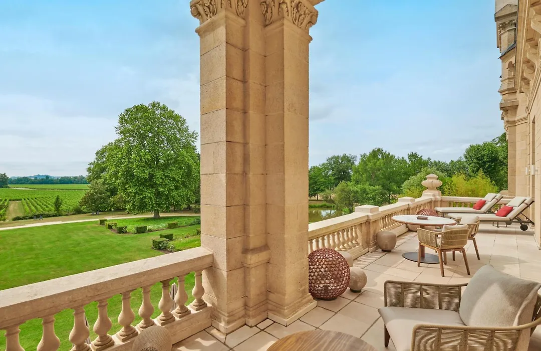 Chateau Hotel Grand Barrail-1