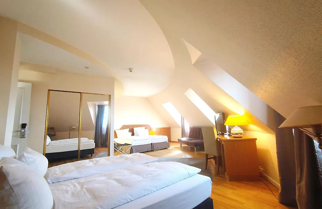 Golden Tulip Luebecker Hof-1