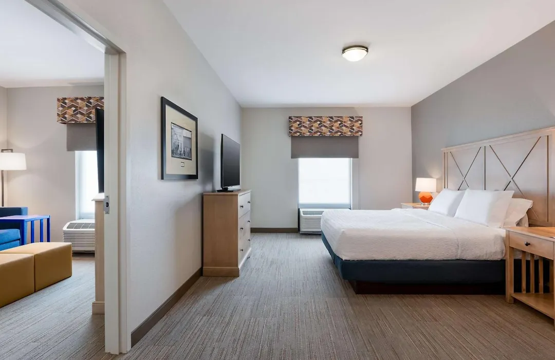 Hampton Inn & Suites By Hilton Dodge City Boot Hill Casino-1
