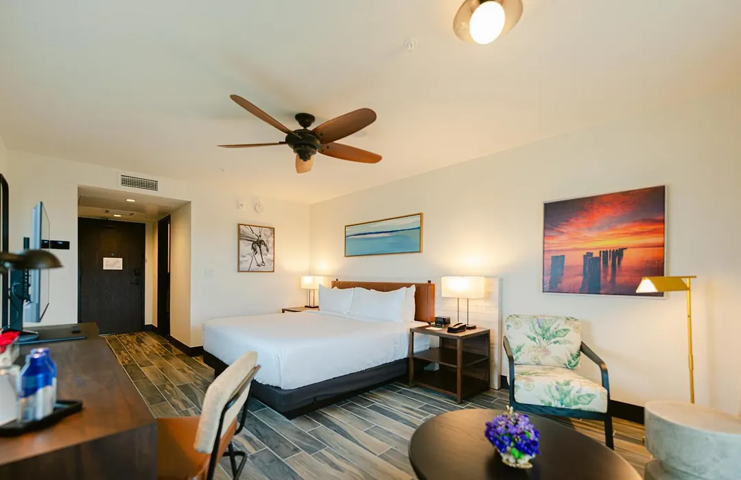 The Perry Hotel Naples-1