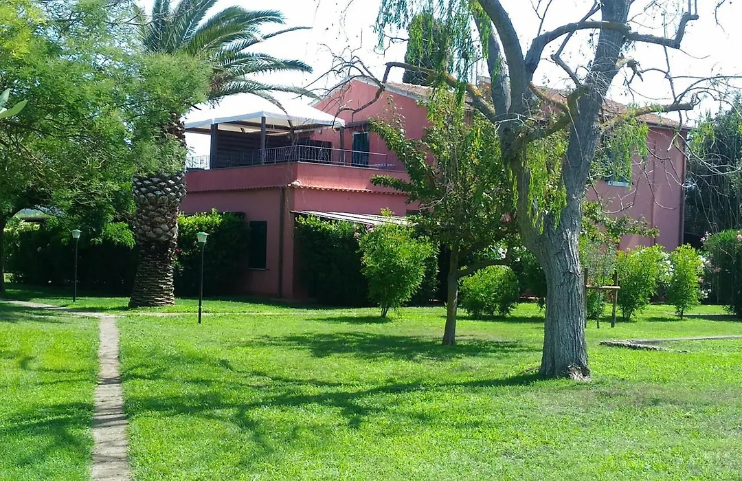 Agrialbergo Capalbio - Hotel Il Cipresso-1