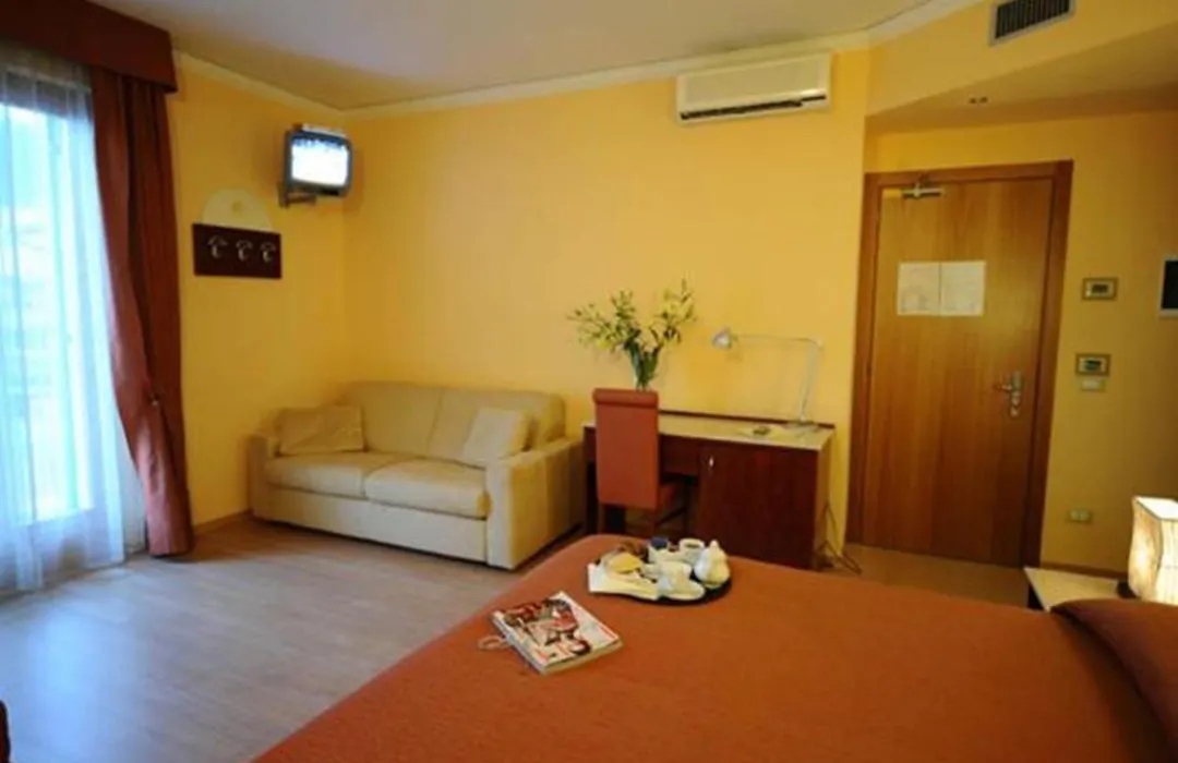 Hotel Al Sole - Enjoy Holiday-1