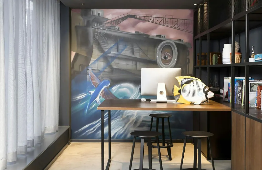 Moxy Southampton-1