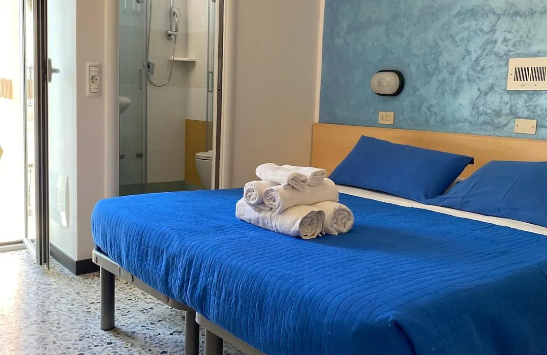Hotel Loretta-1