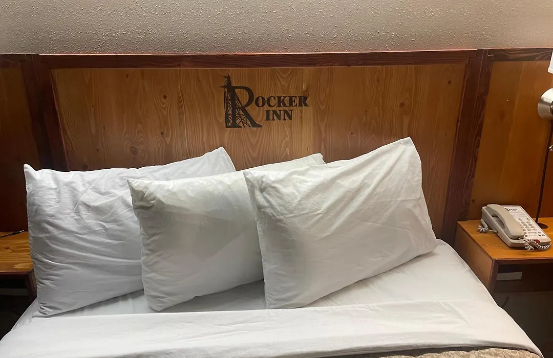 Rocker Inn-1