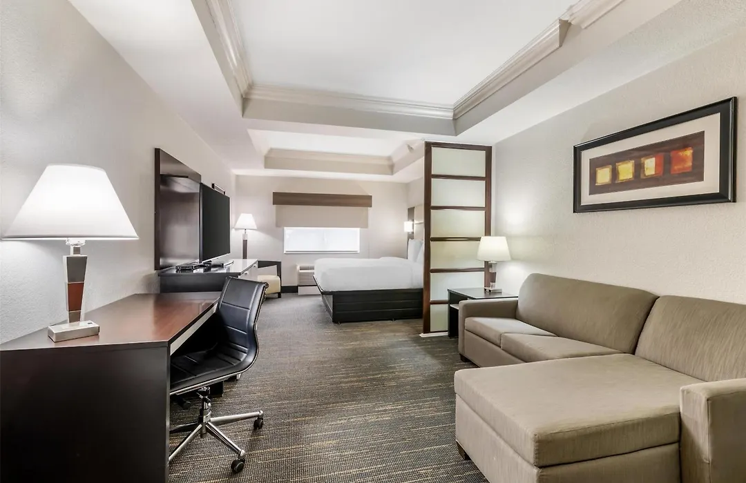Best Western Plus Jfk Inn & Suites-1