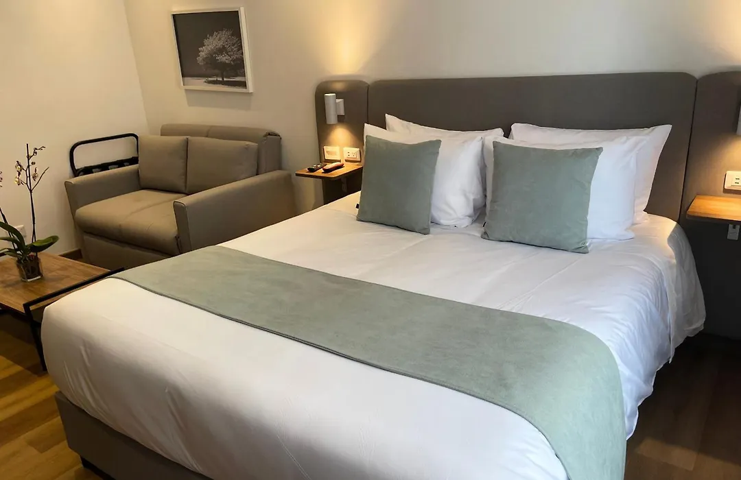Vou Suites By Avia Suites-1