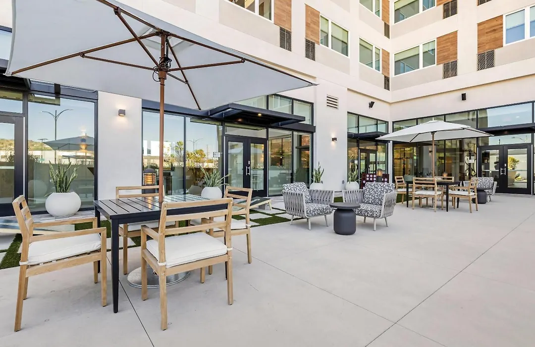 Cambria Hotel Burbank Airport-1