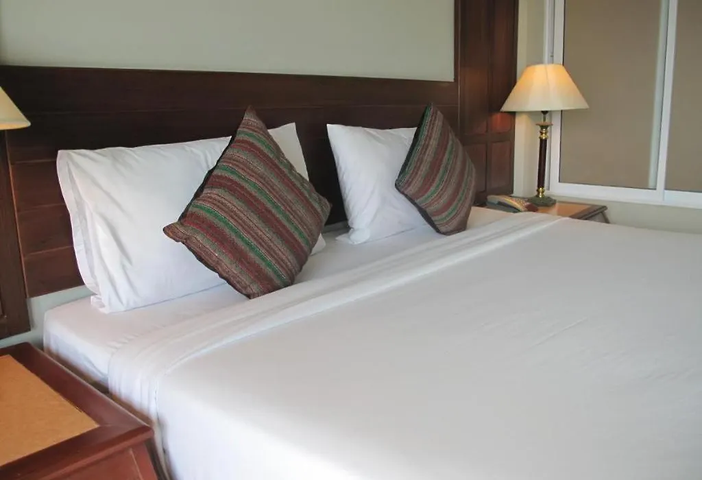At Ayutthaya Hotel-1