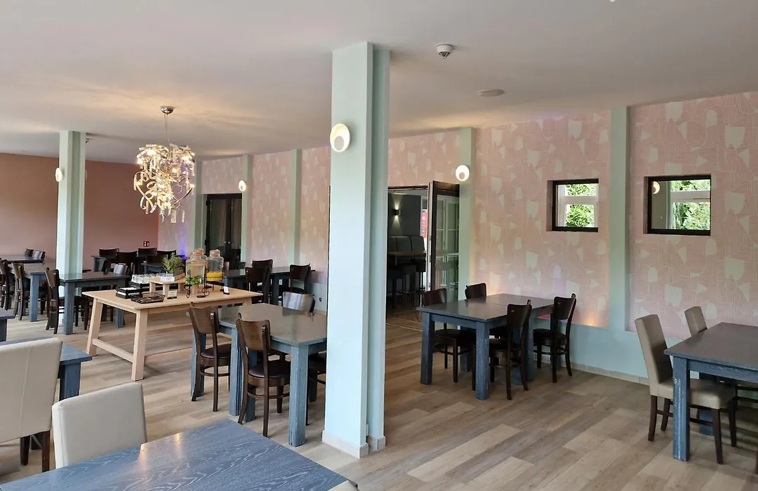 Garner Hotel Oberhausen-1