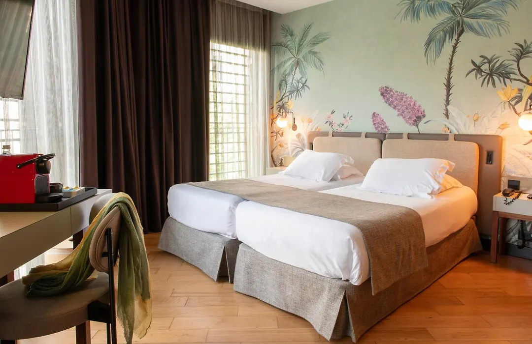 Hotel Villa Emilia-1