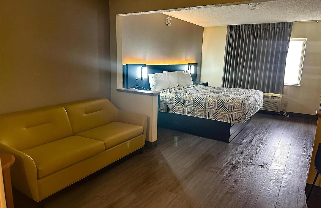 Motel 6-Anderson, In-1