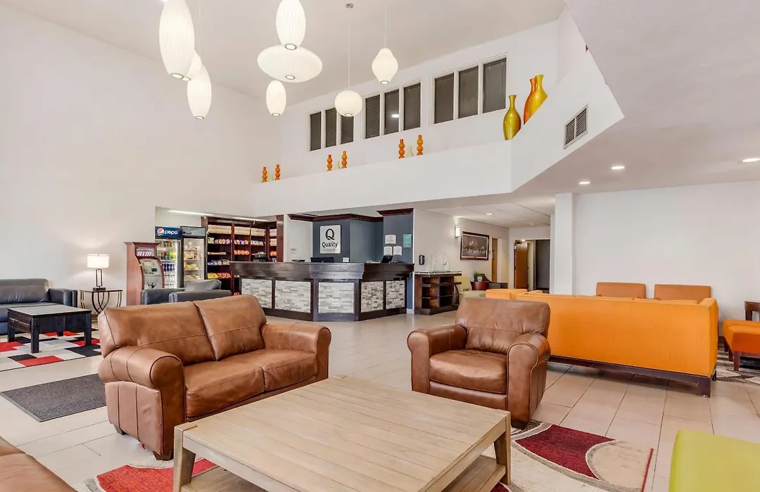 Quality Inn & Suites Denver Airport - Gateway Park-1