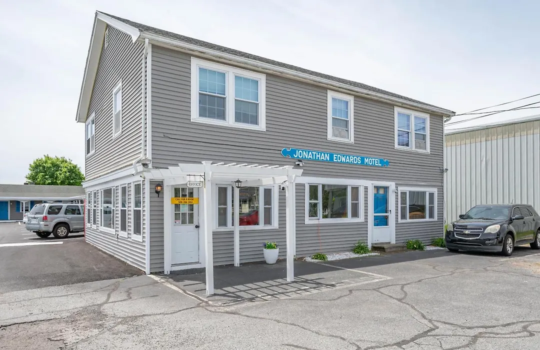 Jonathan Edwards Motel-1