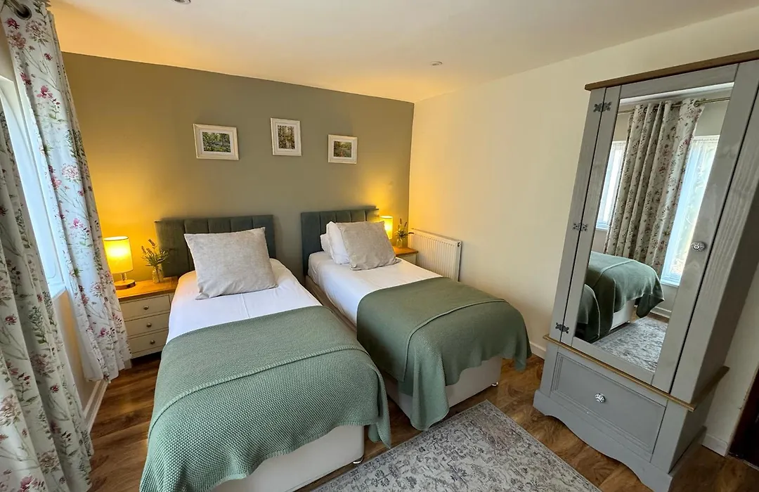 Thatched Cottage Hotel-1