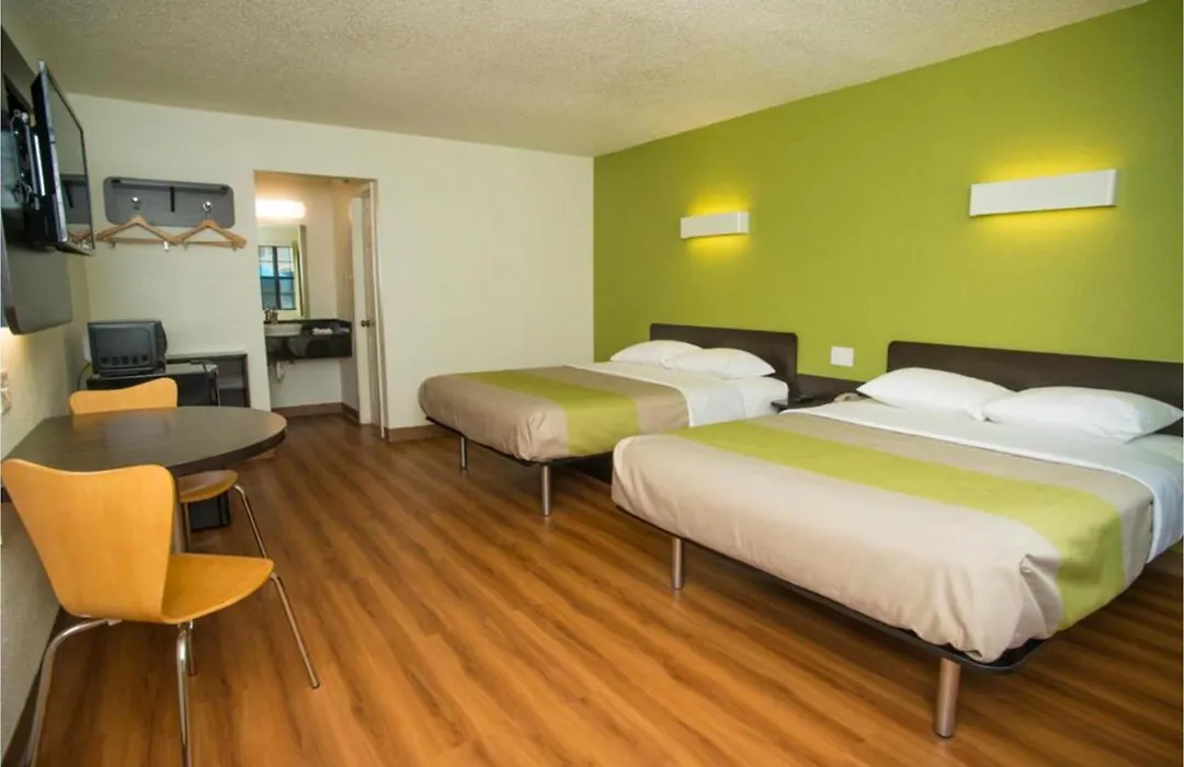 Motel 6-Palestine, Tx-1