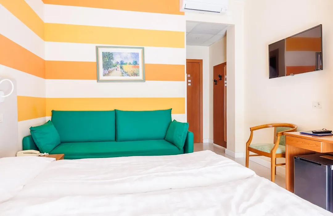 Hotel Paradiso-1