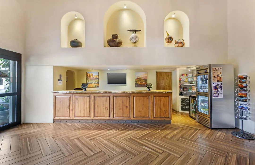 Best Western Plus Arroyo Roble Hotel & Creekside Villas-1