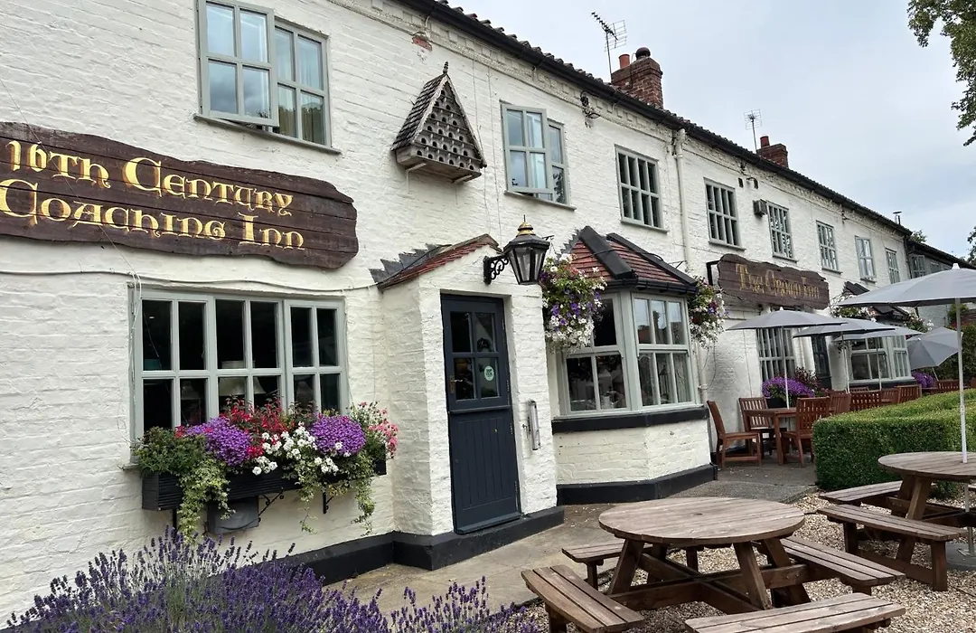 The Crown Inn Roecliffe-1