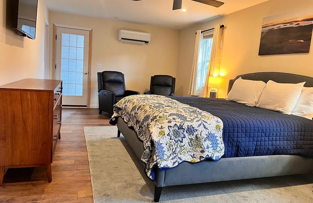 Canterbury Suites B&B-1