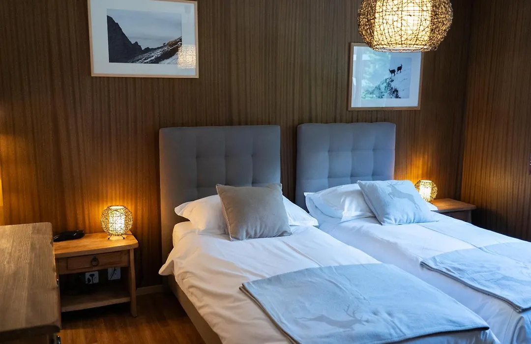 Hotel Les Chamois-1