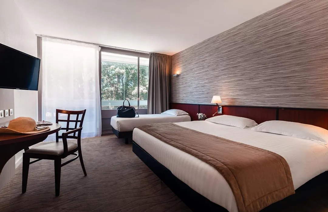 Brit Hotel Saint Brieuc-1