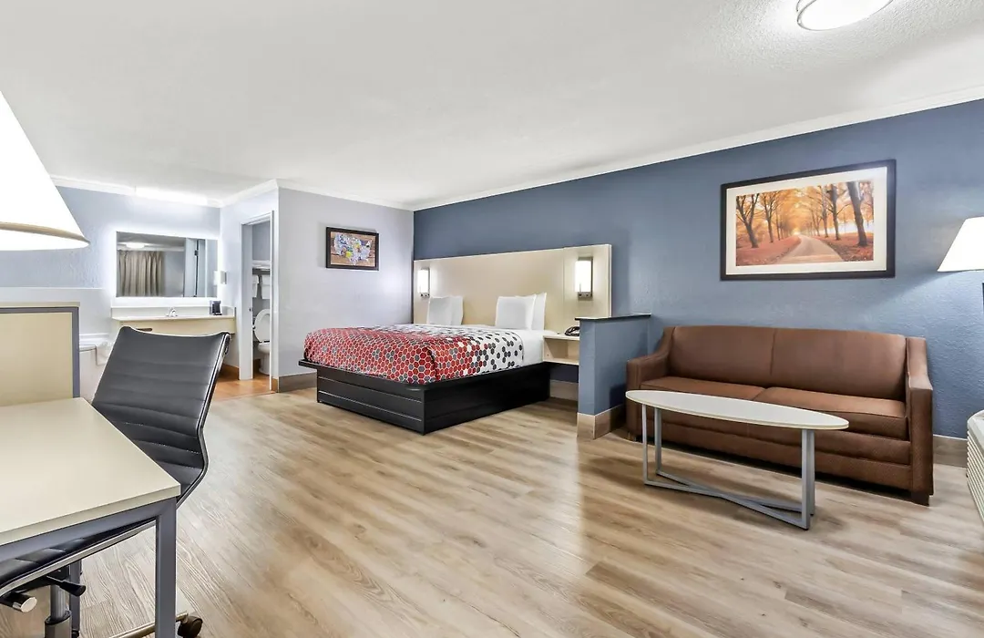 Econo Lodge Inn & Suites Cayce I-26 Airport-1