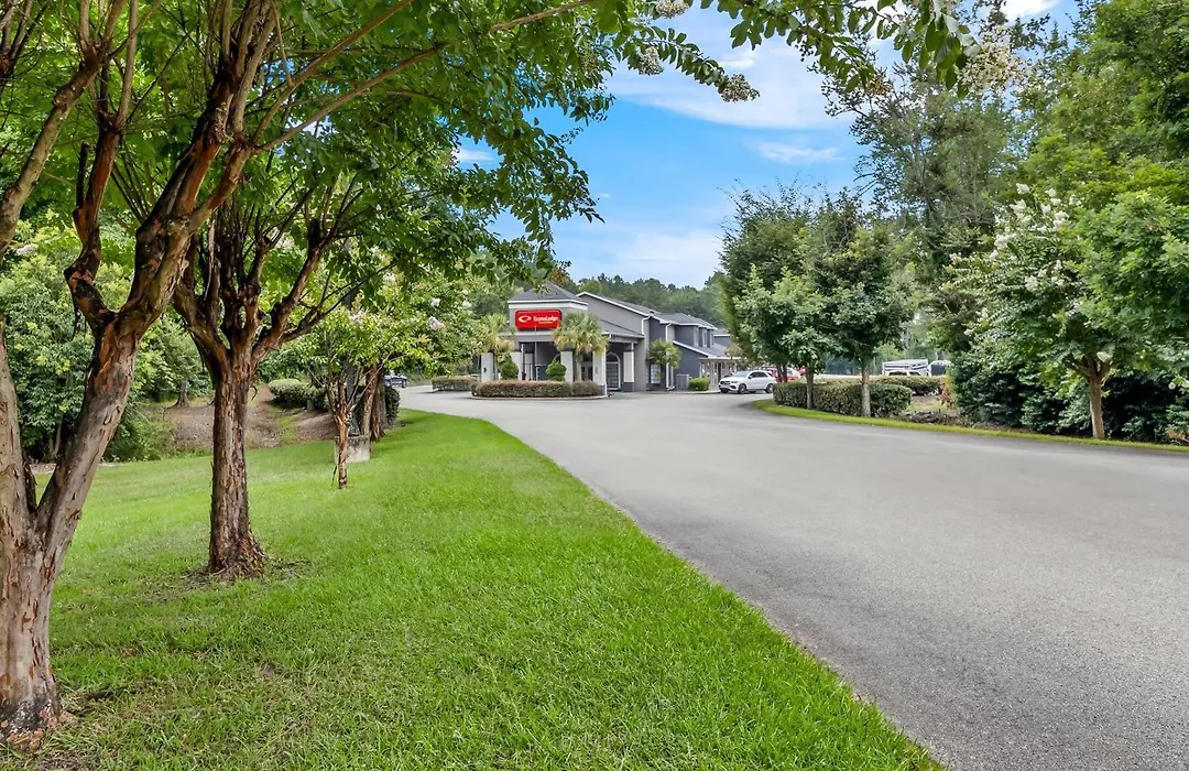 Econo Lodge Inn & Suites Cayce I-26 Airport-1