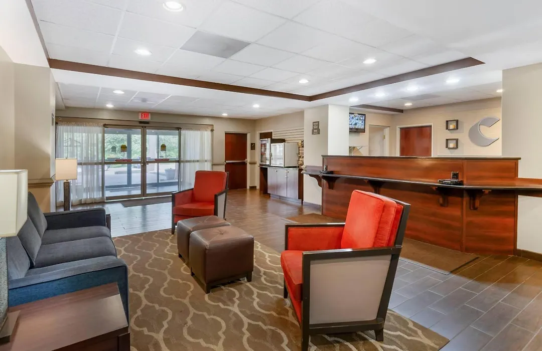 Comfort Inn & Suites Christiansburg I-81-1