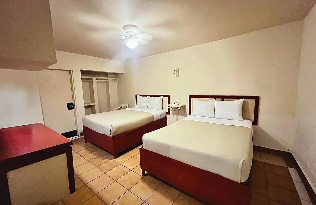 Hotel León-1