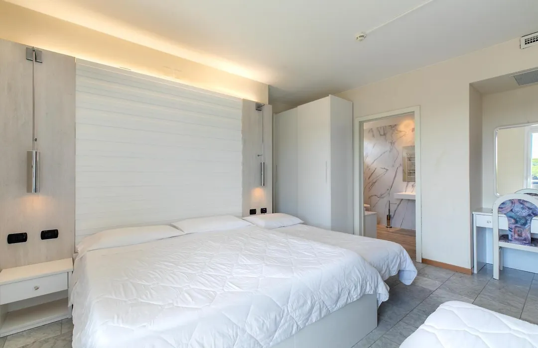 Hotel Consuelo-1