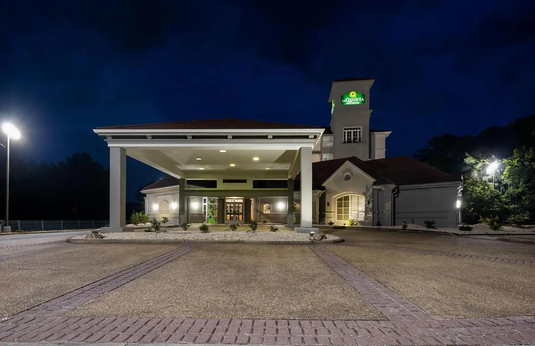 La Quinta By Wyndham Raleigh Cary-1